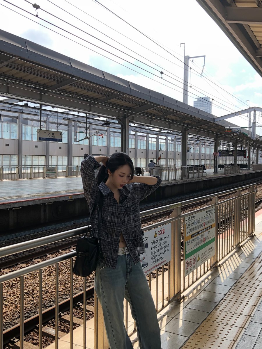 GFS_backup's tweet photo. [PIC] 260722 - SinB (bscenez) post 

🐱It's so hot

#GFRIEND #VIVIZ #SINB @VIVIZ_official https://t.co/ETKfnj3Xhi
