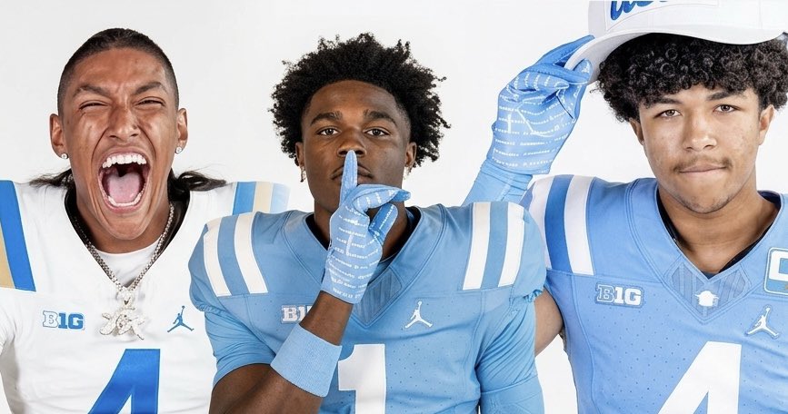 JackJohnSavage's tweet photo. Continuing a closer look at UCLA's 2027 recruiting class by position group🔬…

Next up: Cornerbacks.

Five-star JuJu Johnson headlines a talented trio that includes Jerry Outhouse Jr. and Trey Hopkins. Here's what each brings to Westwood…
https://t.co/fBina8AZ0r https://t.co/41z4oQgmwr