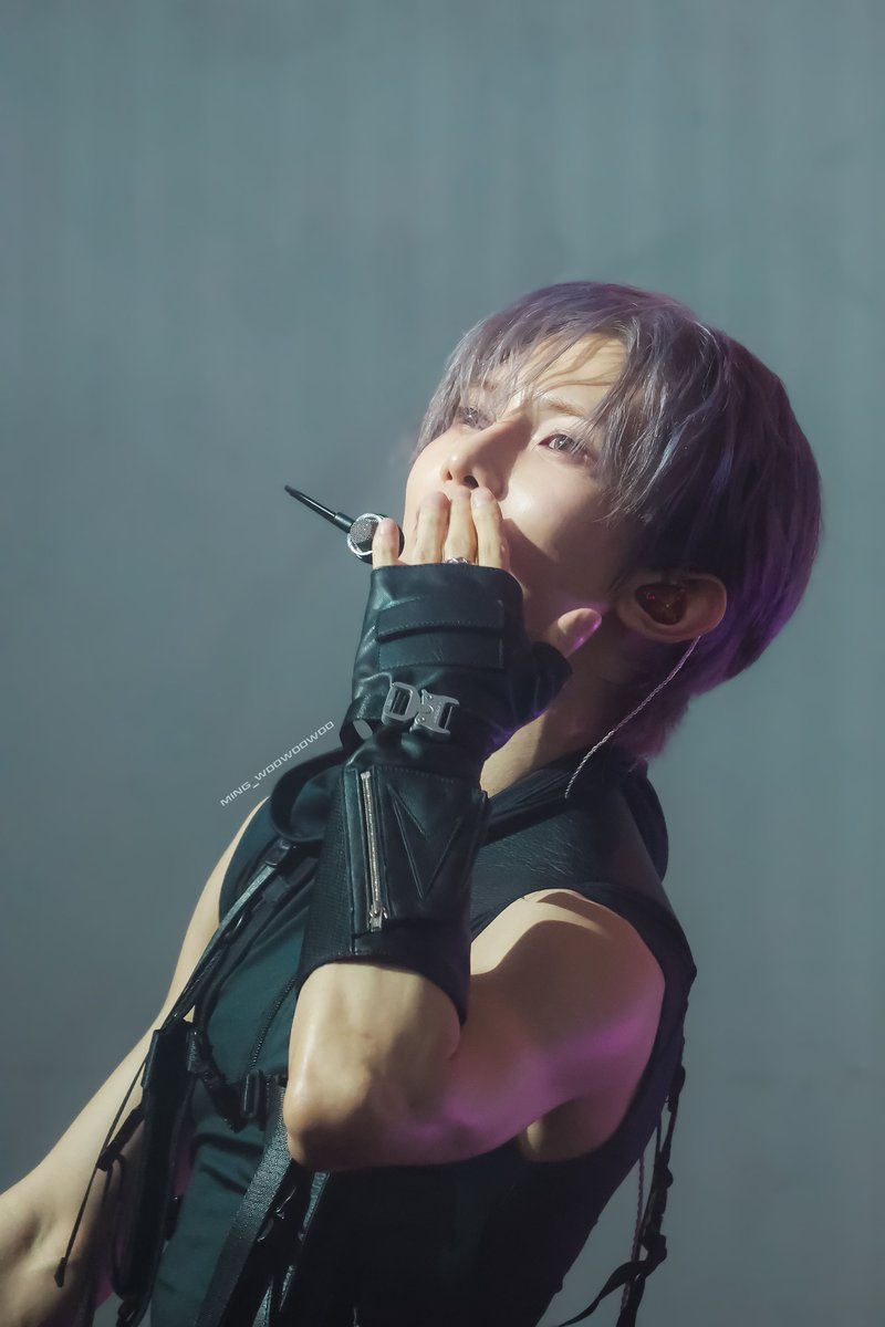 ming_woowoowoo's tweet photo. 260719
ATEEZ 서울 팬미팅 DAY3

대천사의 😘

#ATEEZ #에이티즈
#YEOSANG #여상 https://t.co/q9BQLSxi1r