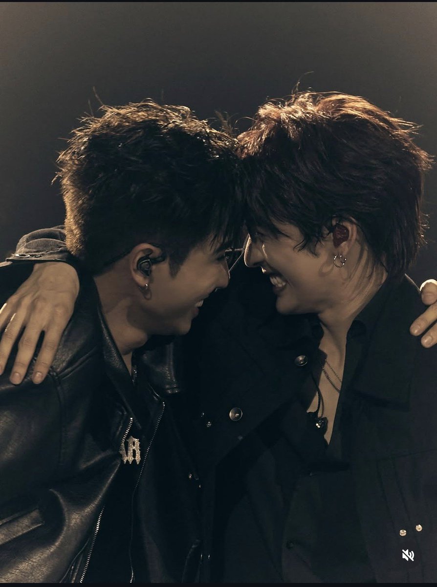 chubapie's tweet photo. 😭😭😭😭😭😭😭😭😭😭😭😭😭 https://t.co/8vu4I5NFQX
