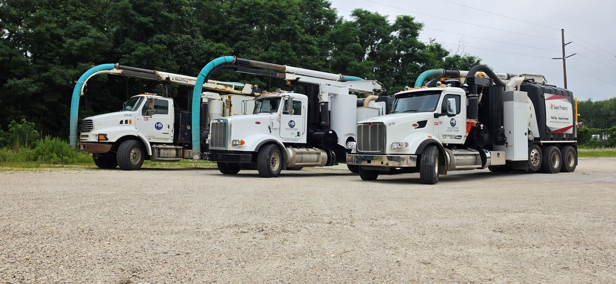 SuperProducts's tweet photo. π SPOTTED in Ohio π
Three generations of Mud Dogs! πππ
When we say our trucks are Built for Work, we mean they're built to tackle the toughest jobs and built to last.
π Shout-out to Jake G for sending us the photo!
#MudDogs #HydroVacs #VacuumTrucks #BuiltForWork https://t.co/Q1BeOi8CW1
