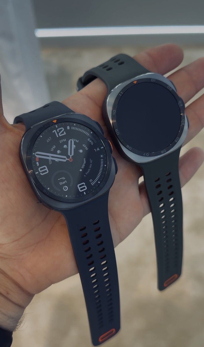 jawalkom's tweet photo. المطويات ما كانت كل شيء…

⌚ Watch Ultra 2
✅ أول معالج Snapdragon Wear Elite
✅ بطارية أكبر 35%
✅ أخف 26%
✅ شاشة أكثر سطوعًا
✅ مزايا صحية جديدة بالذكاء الاصطناعي

⌚ Watch 9
تحسينات على البطارية، الأداء، والشاشة مع One UI 9. https://t.co/eX4ysSnnij