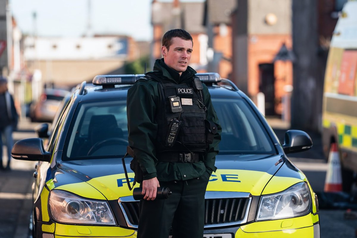 whatsontvuk's tweet photo. Here's a sneaky peek at series four of #BlueLights! The BAFTA-winning drama returns to BBC One and iPlayer this autumn with more challenges on the streets of Belfast for Stevie, Grace, Tommy and Annie - and some questions from the past.
📷: Peter Marley/BBC/Two Cities Television https://t.co/0rPw4ZP41d