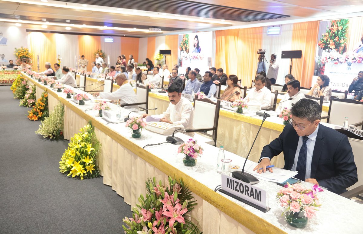 EduMinOfIndia's tweet photo. Hon'ble Union Minister for Education Shri @dpradhanbjp chaired Day 1 of the two-day Conclave of State & UT Education Ministers to review Centrally Sponsored Schemes of the Department of School Education & Literacy. 

Highlighting the progress made through Samagra Shiksha, PM SHRI, NIPUN Bharat, PM POSHAN and ULLAS, he called upon States and UTs to continue working together to strengthen foundational literacy and numeracy, empower teachers, leverage technology and AI, and ensure the holistic development of every learner. #NEP2020 

Read more: https://t.co/XplmFl5Scw