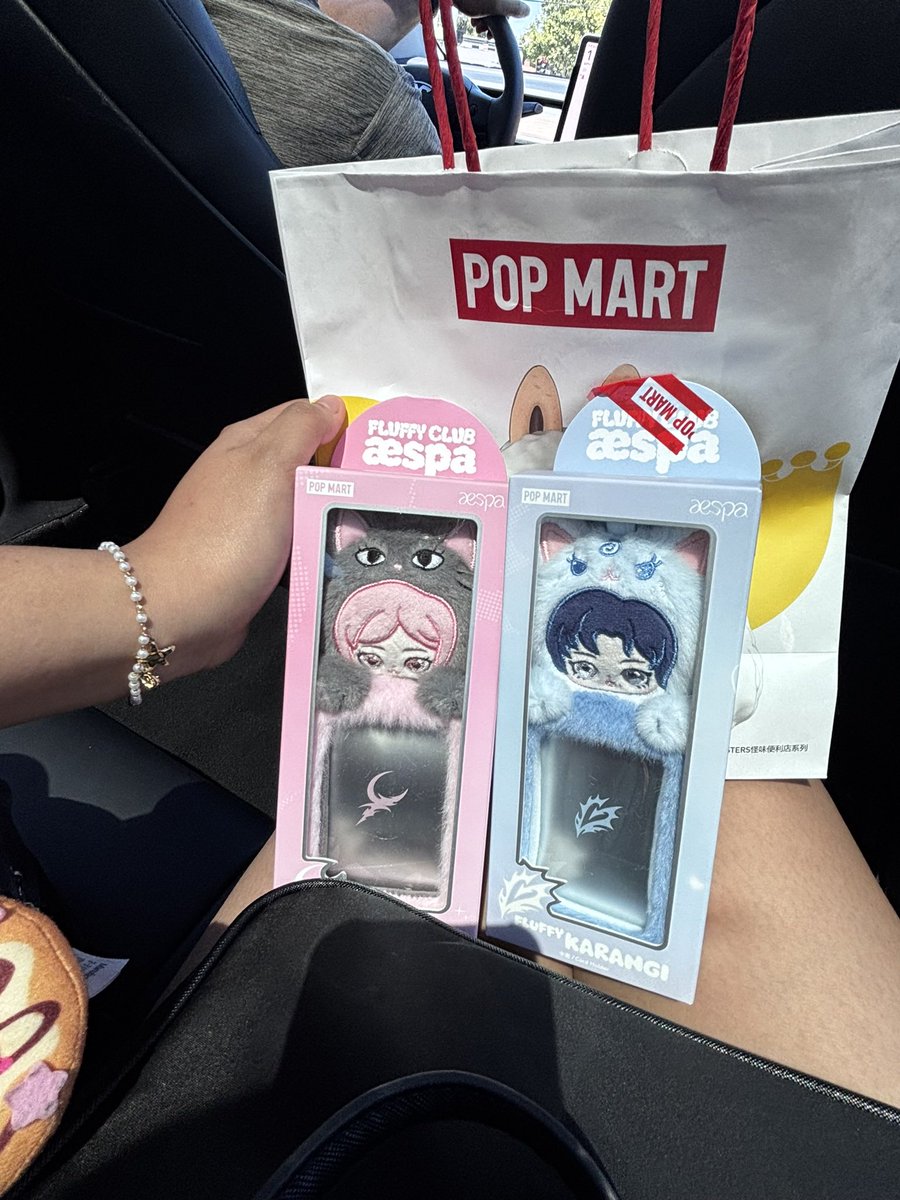 taropotchi's tweet photo. @/POPMARTGlobal need a riize version of these adik ako sa pc holders awa na lang https://t.co/NjlYkd7iI4