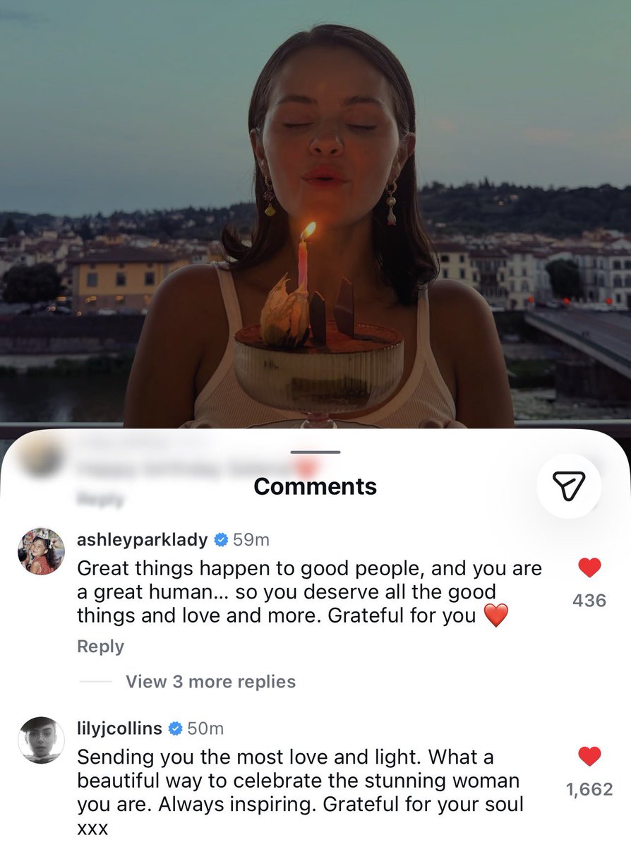 fiImfag's tweet photo. The ladies of Emily In Paris love Selena DOWN. https://t.co/XwUVtAmnjc