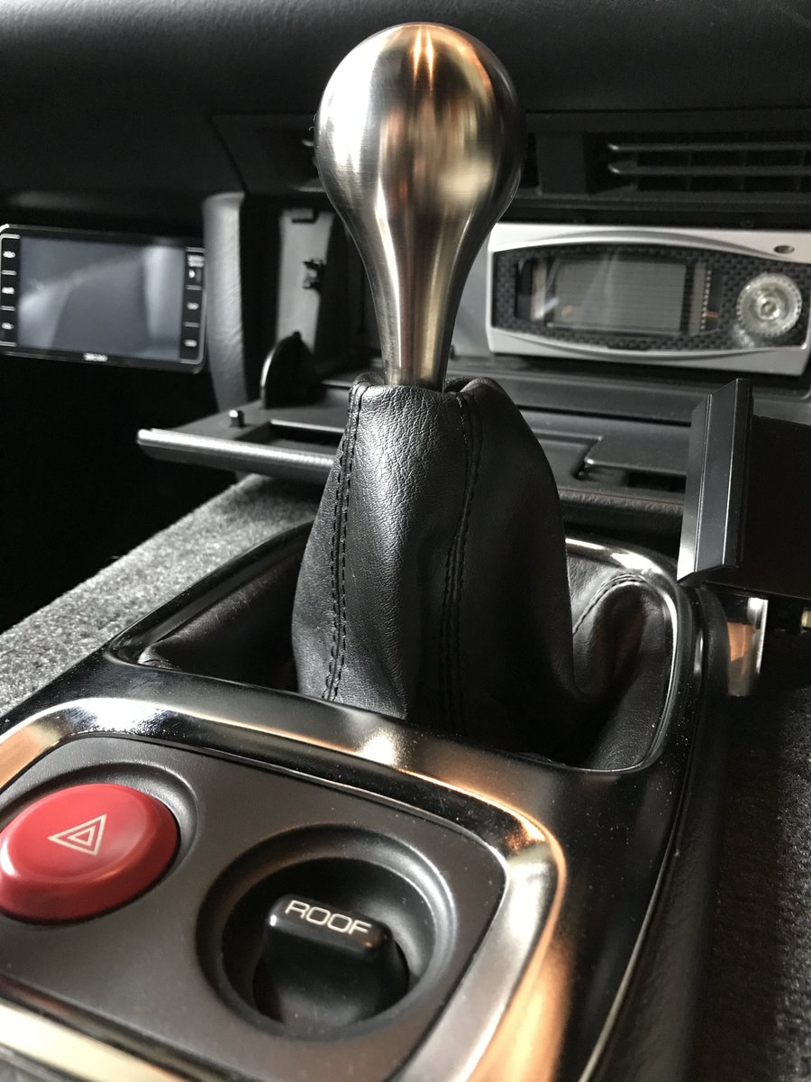 S2000_NSR_EK9's tweet photo. 5年前に売ってたステンレスのシフトノブ

またこのクオリティーのシフトノブを、
作りたい。

日本国内で、ちゃんとしてて、
綺麗に加工できて研磨できる所無いかな・・・？ https://t.co/0g5Wu3eUx5