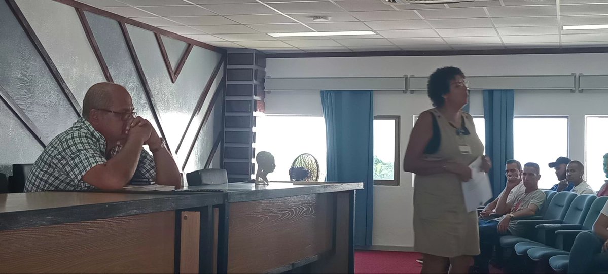 RefineraCienfu1's tweet photo. Hoy inició en #RefineríaCienfuegos el Taller de Preparación de Reservas de Cuadros 2025-2026. Un espacio para fortalecer capacidades de dirección, aprender colectivamente y formar futuros líderes que garanticen la continuidad y desarrollo de la organización. https://t.co/pEzbr7TIRY