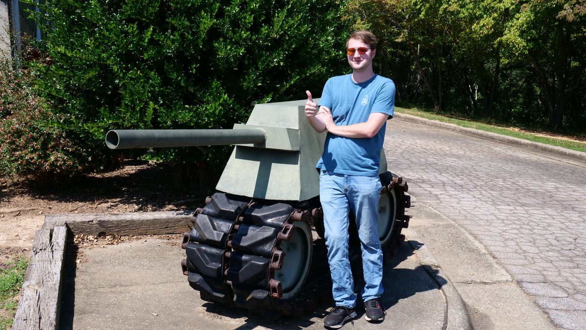 ConeOfArc's tweet photo. Hello fellow AUTISTIC individuals, as you can see I also enjoy TANKS just like you! (not a nazi tho) https://t.co/XMtKZFKkKc
