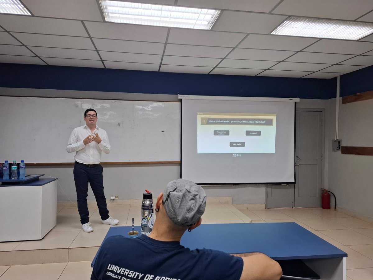 fpuna's tweet photo. 📌 La revolución de los datos, la inteligencia artificial y la HPC para enfrentar al cáncer

🔗 Leer nota: https://t.co/Vv7iOb513B https://t.co/Am683DN0Bo