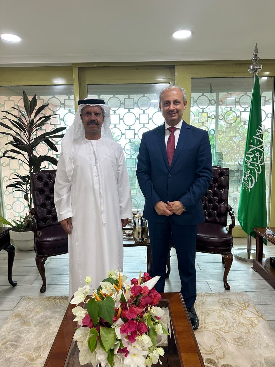 KSAembassyGA's tweet photo. استقبل سعادة السفير/ فراج بن نادر في مكتبه، سفير دولة الإمارات العربية المتحدة الشقيقة، والمعين حديثاً لدى الجمهورية الجابونية سعادة السفير / جاسم القاسمي، وخلال اللقاء تم تبادل الأحاديث الودية واستعراض العلاقات الثنائية المتميزة بين البلدين والتطرق للموضوعات ذات الاهتمام المشترك، وتعزيز التعاون بين سفارتي المملكة العربية السعودية ودولة الإمارات. وفي ختام الزيارة تمنى سعادته لنظيره الإماراتي التوفيق والنجاح في مهمته الدبلوماسية الجديدة.