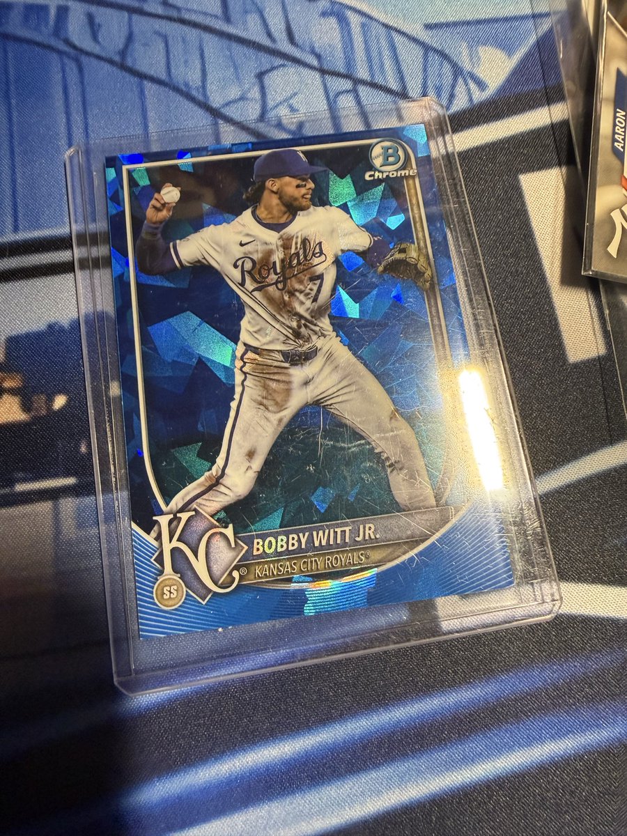 memphiscardco's tweet photo. Bought a bunch of Ohtani cards on eBay… but first I had to survive the most aggressively taped package in hobby history. 😂

Mostly Ohtani, then the lot started throwing curveballs — Judge, Bobby Witt Jr., Skenes, and a little “How To Be Saved” reminder at the end. That’s a Memphis Card Company mail day right there.

“Every good gift and every perfect gift is from above…”
— James 1:17 KJV

#ShoheiOhtani #TheHobby #SportsCards #MemphisCardCompany #AllGloryToGod
