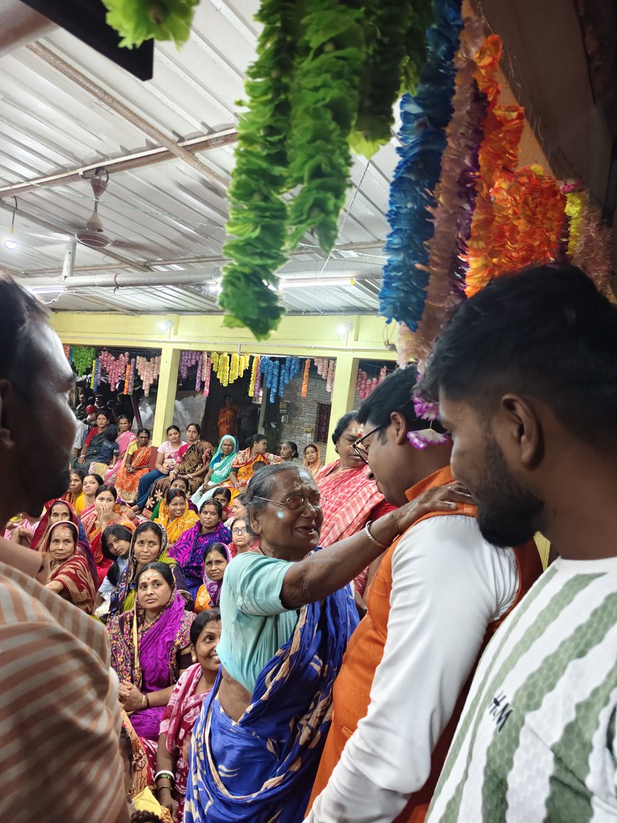 Rajibroybjp's tweet photo. বনগাঁ উত্তর বিধানসভার আঙ্গারপুকুরিয়া গ্রামবাসীদের পক্ষ থেকে রথযাত্রা উপলক্ষে আয়োজিত নামসংকীর্তনে উপস্থিত ছিলাম..
হরে কৃষ্ণ 🙏💖
@BJP4Bengal https://t.co/u9yRk1dugN