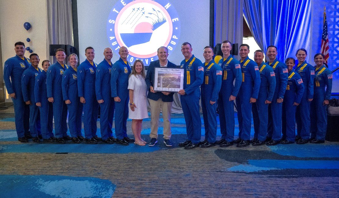 PatronisFL's tweet photo. Last week, I had the opportunity to present the @BlueAngels with President Donald J. Trump’s Challenge Coins. These heroes represent the very best of our country and inspire millions around the world. It was a privilege to personally thank them for their commitment to representing our nation with excellence. 🇺🇸

Read more here: https://t.co/WEqD4n5fPb