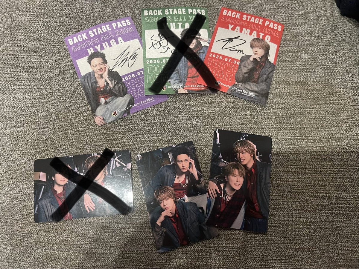 ainyaaaan0810's tweet photo. バックパスは爆モテ🤣
誰か2人のうちどっちか
友達の推しのゆうまと
交換できませんか？🥺

トレカはやまとに好かれ過ぎてる笑
誰かゆたと交換して欲しい🥺

#CDFグッズ 
 #コムドット https://t.co/55k6ztRRou