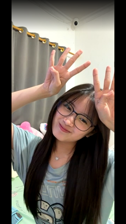 andreas_BonPas's tweet photo. @RFritzy_JKT48 😎😎😎😎 https://t.co/QKNH0SWgbL