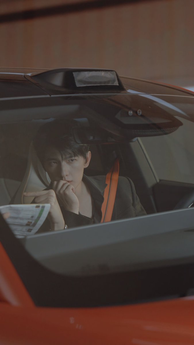 FulltimeBusy09's tweet photo. เบื้องหลังออกมาก่อนตัวเต็มอีก...
หล่อจริงๆ https://t.co/UMyoNLAVEv