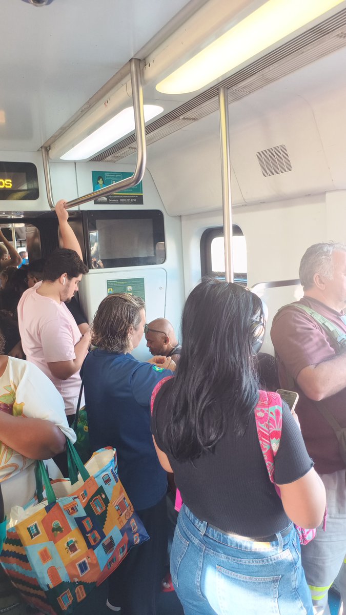 Deiahh_'s tweet photo. @TrensRJ cadê a fiscalização do cumprimento da lei no vagão feminino??????? https://t.co/EPfNdgZEfP