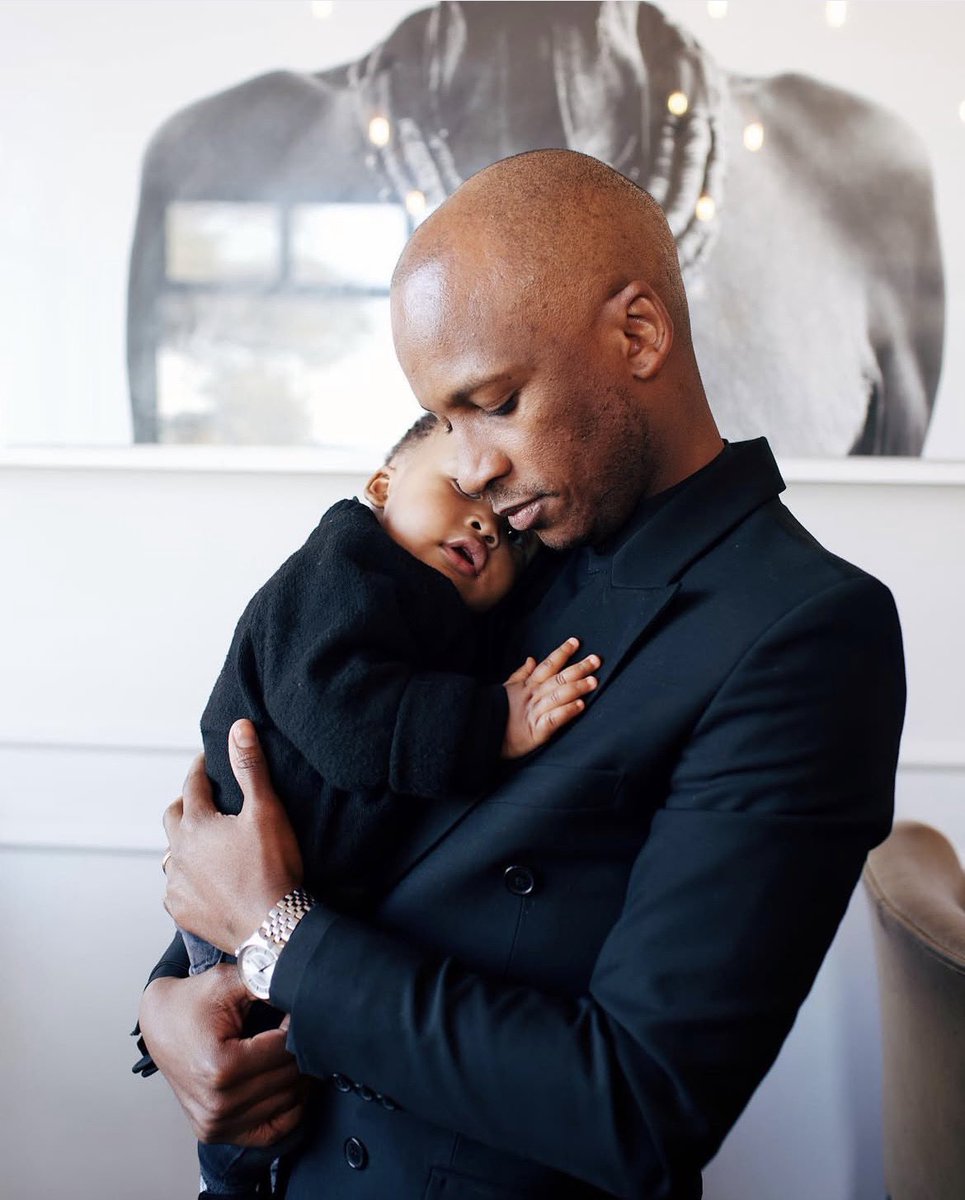 TvblogbyMLU's tweet photo. BRANDS 🎥

Former kiddies star Sipho “Psyfo” Ngwenya exits MultiChoice now Canal+ after close to 12 years with the company.

Commonly known as "Psyfo" on YoTV in the early 2000s Sipho joined Mzansi Magic in 2014 as a Junior Commissioning Editor. He played a key role in bringing much loved reality shows to our screens including Big Brother SA and Nigeria, Clash of the Choirs, The Ranaka’s and Papa Penny.

In 2023, he took a leap of faith and joined the now cancelled Showmax, where he worked in partnerships, marketing, commercials and sales for both Showmax and MultiChoice.

While he hasn’t revealed what’s next, Sipho who was recently unmasked as The Clock on The Masked Singer SA S3 says he wants to be a present father to his 2 boys and spend more time with family.