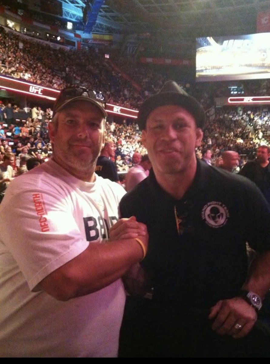 saar_steve's tweet photo. @mmaonpoint I was at those fights https://t.co/rq2DEku04D