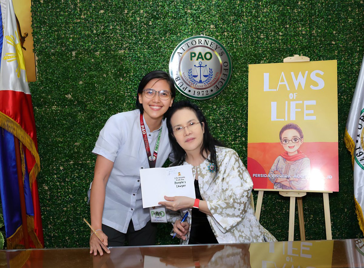 persidaacosta's tweet photo. PART 5: PAO Chief Persida V. Rueda-Acosta, DSD, J.D., personally signs copies of her book, "Laws of Life", sharing not only her autograph but also her wisdom, experiences, and unwavering commitment to justice.
1/2
#LawsOfLife #PersidaAcosta https://t.co/mAsYwfRLkn