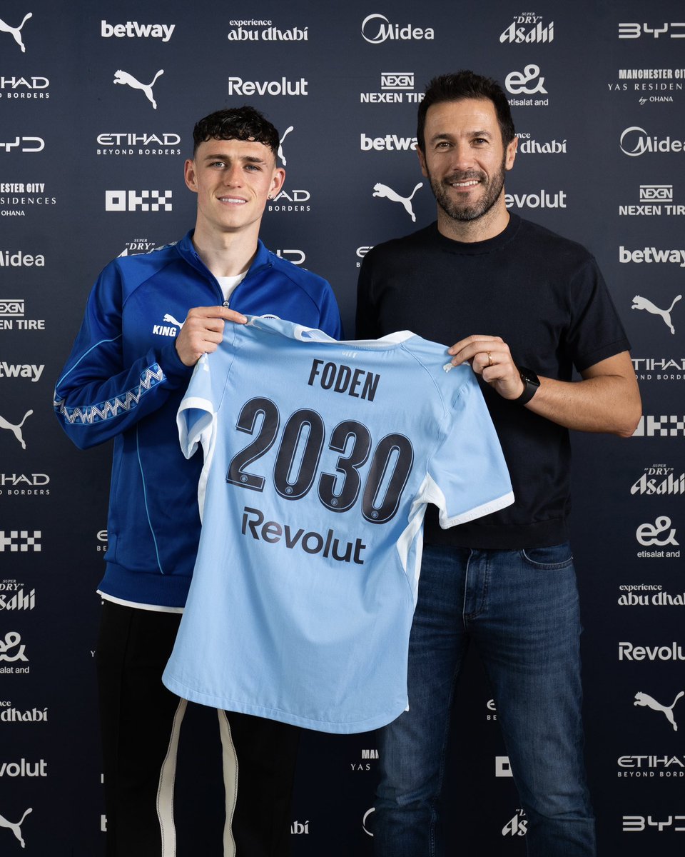 Phil Foden tweet media