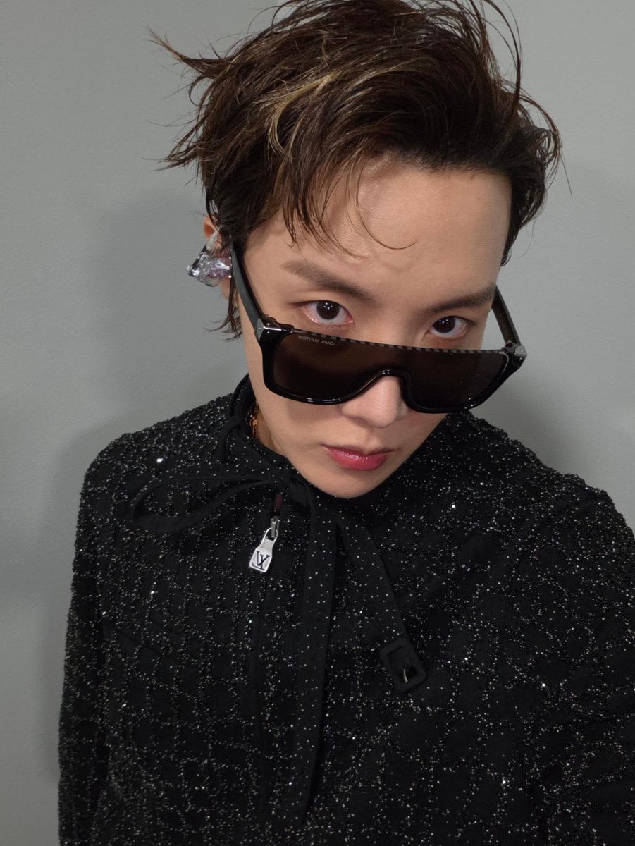 dalbit_bangtan's tweet photo. https://t.co/pGh2bZBsOr