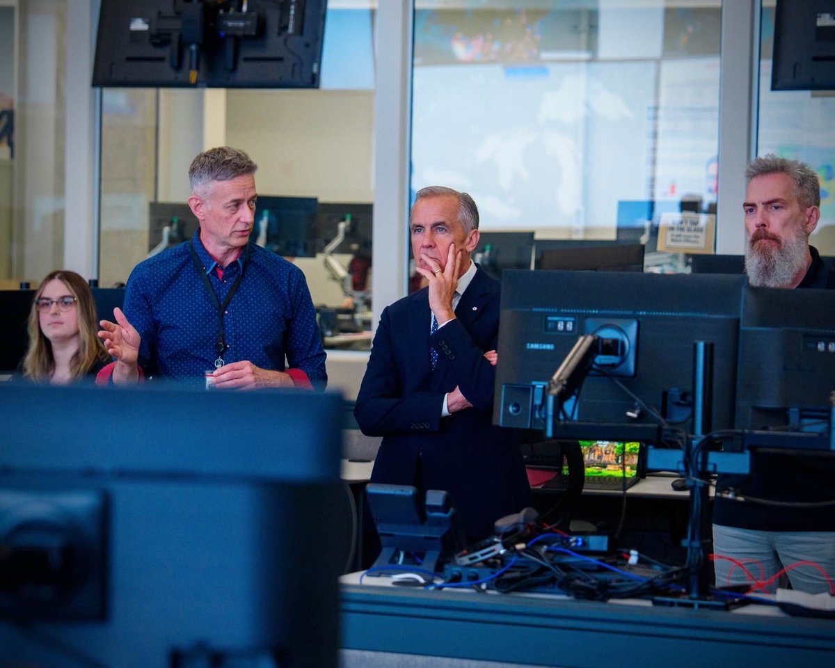 OttawaCitizen's tweet photo. Carney government cut nearly half the jobs at nerve centre for managing wildfires: union https://t.co/L2ImuyKOKy https://t.co/IfVShroIuf