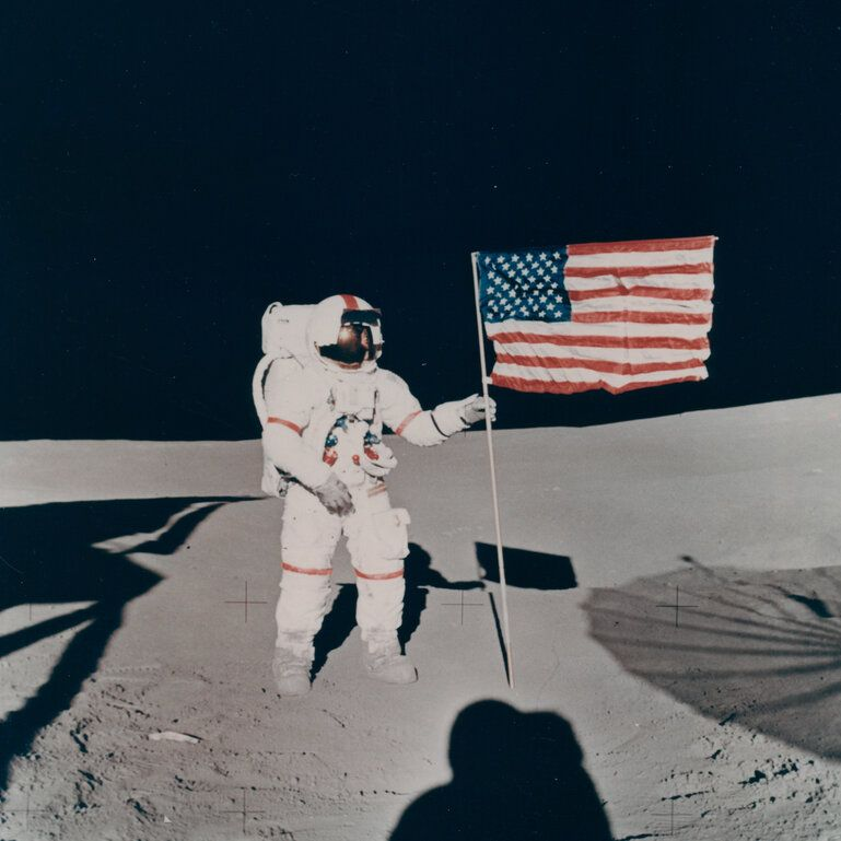 Astro_Cady's tweet photo. 🕯 Remembering @NASA #astronaut Alan Shepard, who passed away at age 74 #OTD 7/22/1998. He was the second person & first American in #space, and later, the fifth & oldest person to walk on the #Moon during #Apollo14. Ad astra✨
#Mercury #Freedom7 #space https://t.co/5CH1k4J2u9