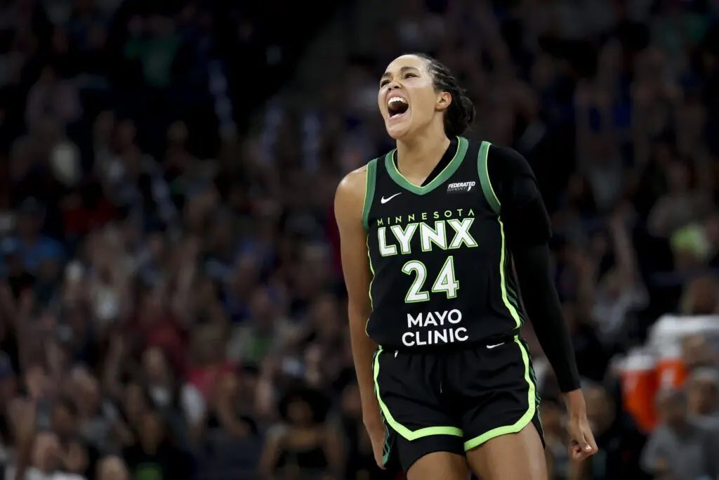 joeynetland5's tweet photo. Napheesa Collier plays 🏀 today! #golynx https://t.co/eOGB2L1nWk