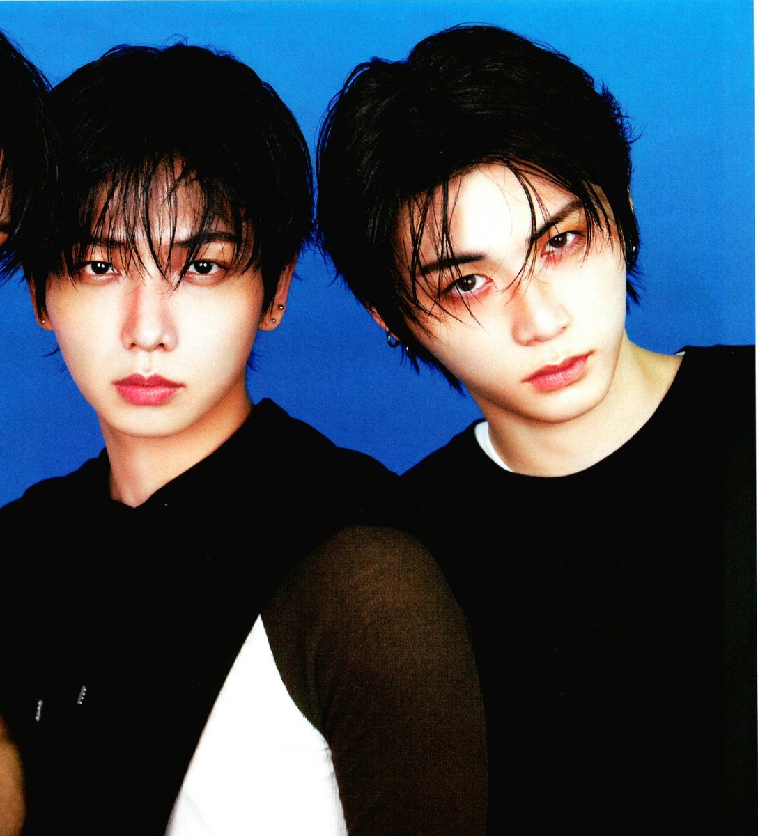 roppi43's tweet photo. 싱글즈담당자님 ㅈㄴ 미친(p)사람인듯 
제발 이 얼합 꾸준히 활용하자고 1인시위 열겠습니다 https://t.co/Y5FVpzrCrQ