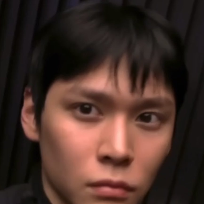 skipthebread's tweet photo. สกุชชี่รุ่นเค้าเก่าไปแล้วใช่มั้ยอะ : ( https://t.co/pDi3YdoBai