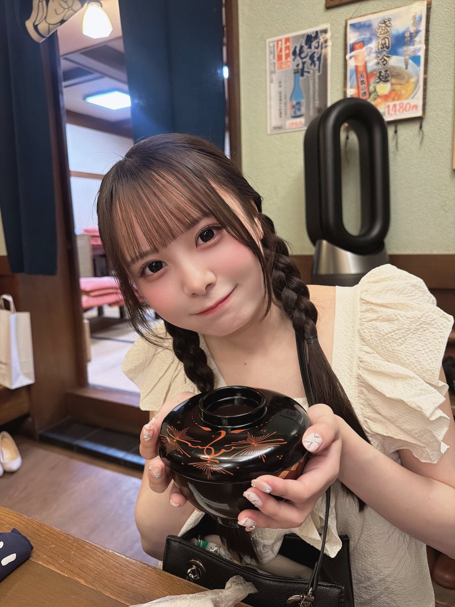 yurina_myst's tweet photo. 食べるデートしよっ https://t.co/Pc04J4PNLu