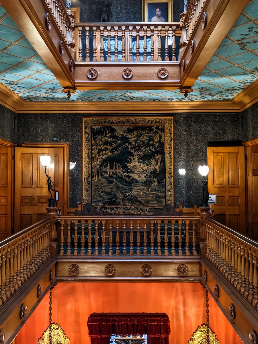 DscvrNewport's tweet photo. Welcome to Chateau-sur-Mer 💙 

Think: lavish parties, a debutante ball in 1889, and an elaborate picnic called “Fête Champêtre” hosting over 2000 guests in 1857. Classic. ✨

Chateau-sur-Mer is open daily through 🗓️ September 30th, 9:00 AM - 5:00 PM https://t.co/GOwQvS9cvC