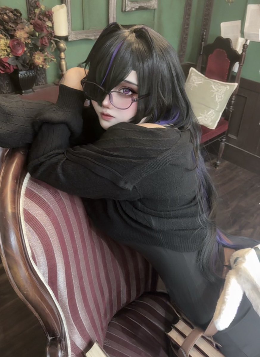 勝利の女神　NIKKE レーベル　コスプレ cosplay / 勝利の女神:NIKKE レーベル💀💜📚 #NIKKEcosplay