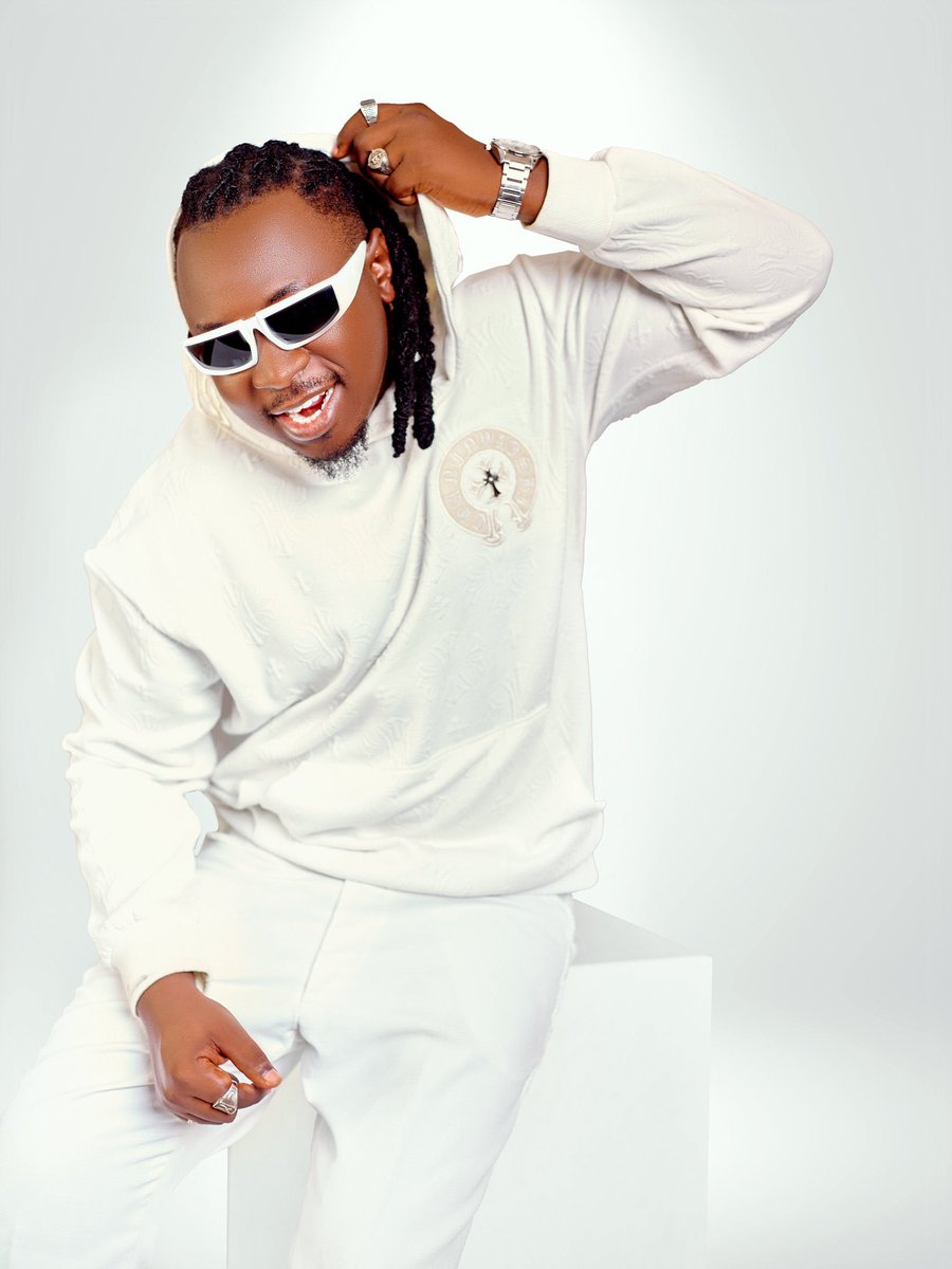 97fmRadiocity's tweet photo. #TheJam97FM SO COOL

CHEPE - @vyperranking 

Listen in and share your thoughts about this new jam. https://t.co/pmyZC6iiRZ
