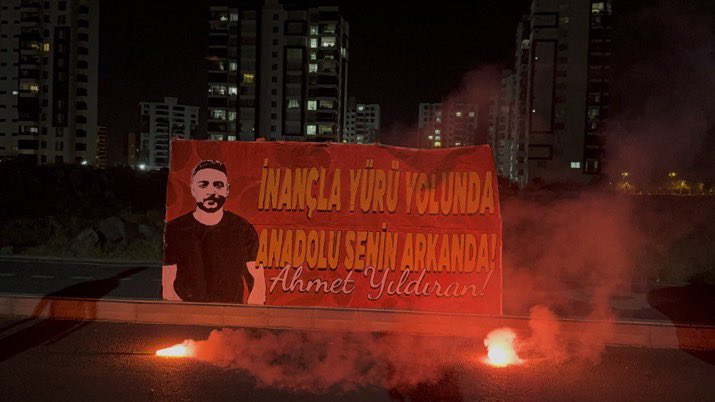 uAUNIBursaTek's tweet photo. İYİ Kİ DOĞDUN AĞABEY!

ultrAslan UNI Anadolu Temsilcilikleri Sorumlusu Ahmet Yıldıran ağabeyimizin doğum gününü kutlar;nice mutlu, şampiyonluk dolu yıllar dileriz.

#ultrAslanUNI https://t.co/9bVpGpJcX7