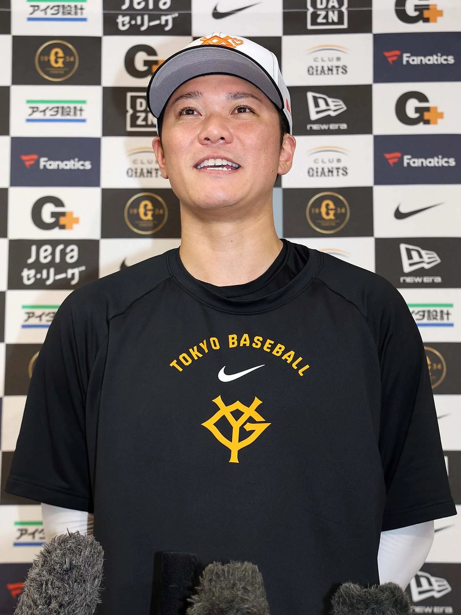 TokyoGiants's tweet photo. 球宴プラスワ��投票で坂本勇人選手が選出

「マイナビオールスターゲーム2026」プラスワン投票の結果が22日発表され、読売巨人軍からは坂本勇人選手（37）が選出されました。坂本選手はプロ20年目で15度目の選出となります。

https://t.co/wkgmEJJbu7 https://t.co/AJRXSN5TET