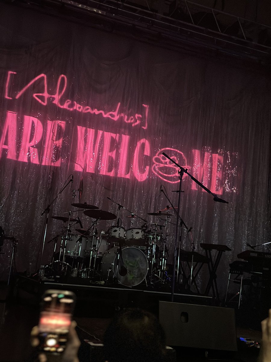 SETLISTDOL_NOTE's tweet photo. 7/22  [Alexandros]
"YOU ARE WELCOME TOUR"
📍大阪 Zepp Osaka Bayside

アレキサンドロス セトリ→ALT https://t.co/A6IbR6fMeC