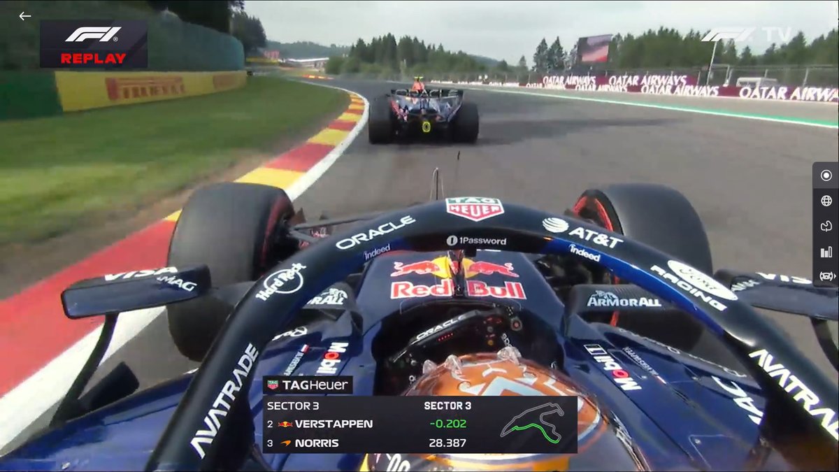 f1speed_indo's tweet photo. 🚨 Isack Hadjar: Gara-gara Towing, Software Mesin Saya jadi Bingung 🤣

Hadjar mengaku kalau usahanya berikan towing ke Max Verstappen di Q3 GP Belgia malah membuat software power unitnya bingung.

Itu karena komputer tidak memprediksi bahwa Hadjar akan melambat di T14 untuk menunggu mobil Verstappen dan membuat perilaku mesin jadi sulit ditebak karean softwarenya bingung untuk berikan power sebesar apa di lurusan berikutnya.

🗣️: "Sungguh sulit mengetahui apa yang akan diberikan oleh mesin, karena begitu saya berhenti di T14 dan tancap gas lagi, mesinnya seperti bingung karena saya tiba-tiba berhenti tanpa alasan. Software-nya bingung.

"Kesempatan pertama di Q3, power saya terlalu banyak dan saya jadi menjauh darinya (Max). Pada percobaan kedua, saya tidak punya cukup power. Sangat sulit untuk ditebak."