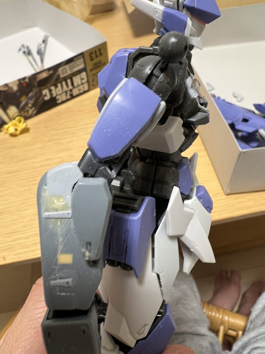 tamumetaru's tweet photo. 「ディアストーカーR×R」のプラモデル 素晴らしい完成度😃美しい機体で欠点が無さそうだけどあえて言うなら��が短い??wwなのでZプラスの胴体と腕を移植してみた😆
#ガンプラ #スクラッチ #ガンプラ好きと繋がりたい #ディアストーカーR×R #ZPlus https://t.co/hrGwoE2Ie6