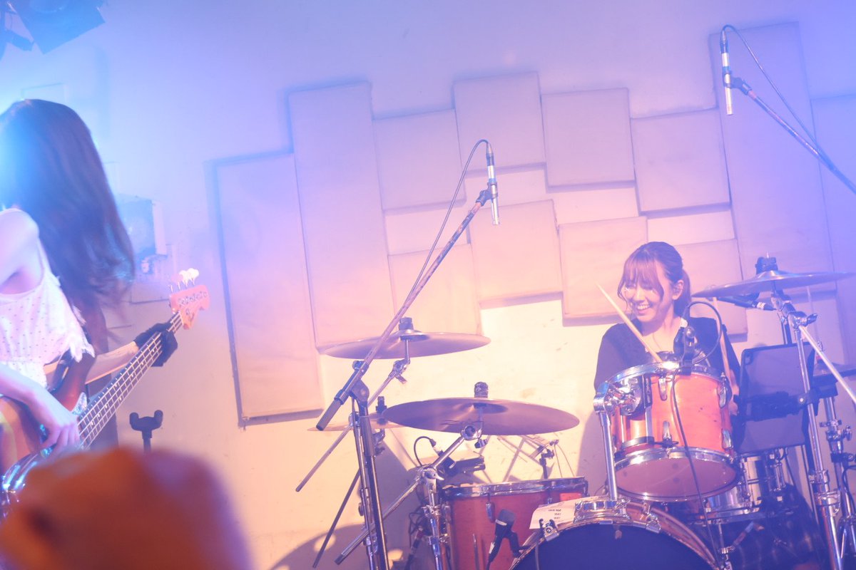 AkiTan1101's tweet photo. 2026.7.20
#yesAND
#ゆーやん
ライブは暑かったけどゆーやんの笑顔とドラムに癒された☺️
🫰を受け取ってくれたの嬉しい🥰
体調気をつけてね🥺 https://t.co/dtmO4rkVI0