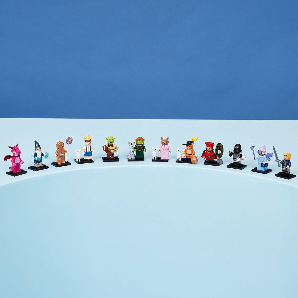 Carterbricks04's tweet photo. We just got our first official look at the upcoming Shrek CMF! 
September 1st - $4.99 each https://t.co/KI0bV0Q0WI