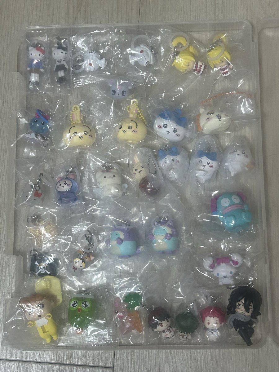 Ailes__oy's tweet photo. ちいかわ サンリオ 黒子のバスケ BLEACH 銀魂 呪術廻戦 ヨッシー めじるしアクセサリー めじるし 交換

譲:1枚目
求:2枚目

郵送または池袋・新宿手渡し https://t.co/xdXmpploYV