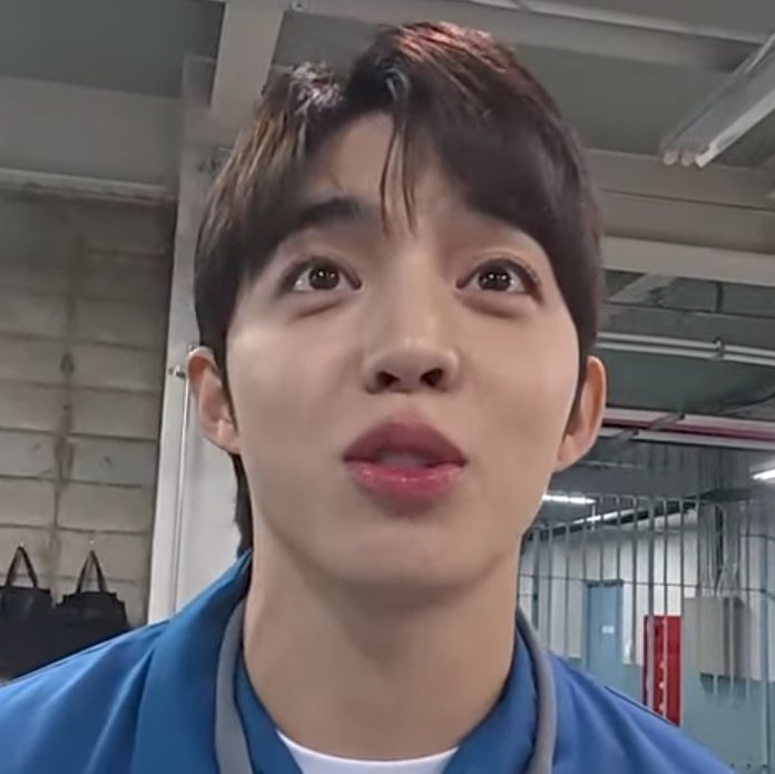 meungteen's tweet photo. third person pov                               mingyu's pov https://t.co/Bp3nkZfkDD