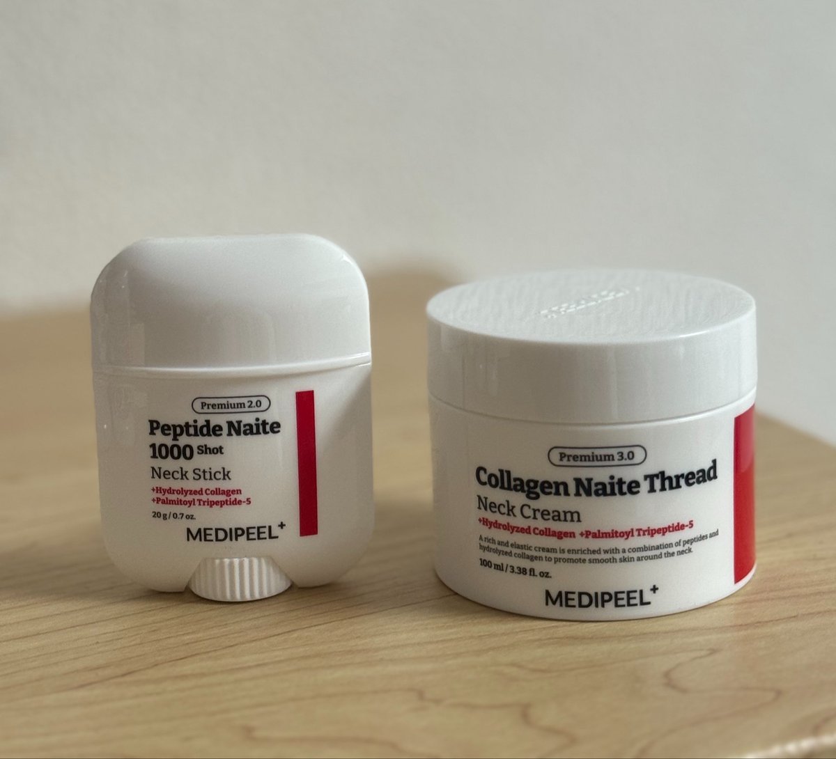 millirammi's tweet photo. MEDIPEEL （メディピール）@MedipeelJ 

プレミアムネッククリーム3.0 ＆ プレミアムネックスティック2.0

ネッククリームはとろみにビックリ！保湿力抜群な上にかなり大容量で嬉しい。
ネックスティックは持ち運びやすくていつでもどこでも手軽に首のシワケアできるのが◎
首に年齢出るからシワケア頑張る✨

#PR #メディピール #MEDIPEEL #プレミアムネッククリーム #プレミアムネックスティック