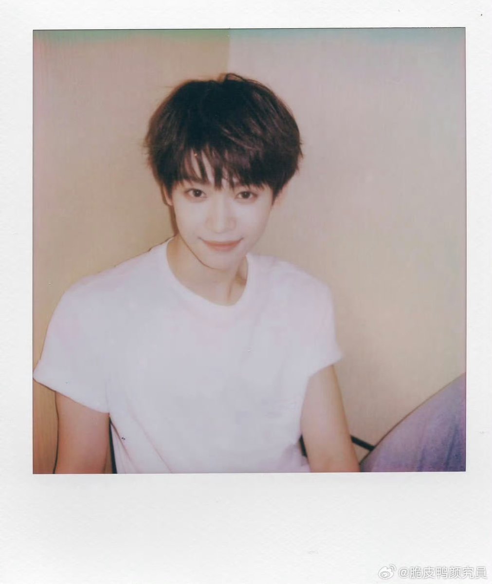 q_huuuuu's tweet photo. น้องจื่อมาลงไอจี " ดูสิ! นี่คือรูปของฉัน " พอถ่ายมาแบบนี้เหมือนย้อนไปตอน 19 เลยอ่า
📸🫧

— #Ziyu ; #梓渝 https://t.co/jgRM95NGfD