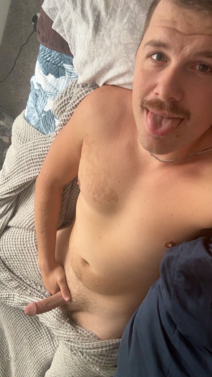 KenAndBearIt's tweet photo. Happy Hump Day 😈 https://t.co/ZehlXPLq6x
