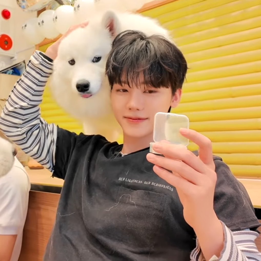 thereisjaemin's tweet photo. เล่นกับพ่อ หลับกับแม่ https://t.co/pK3ZuHs5FD