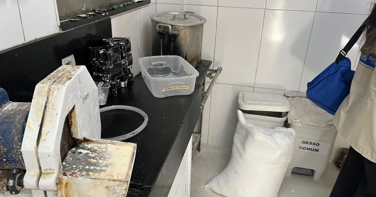 bnsaude's tweet photo. Clínicas e centro de esterilização são interditados em bairros de Salvador durante operação da polícia https://t.co/fWsnaaBmT8 https://t.co/IYisrfCyuS
